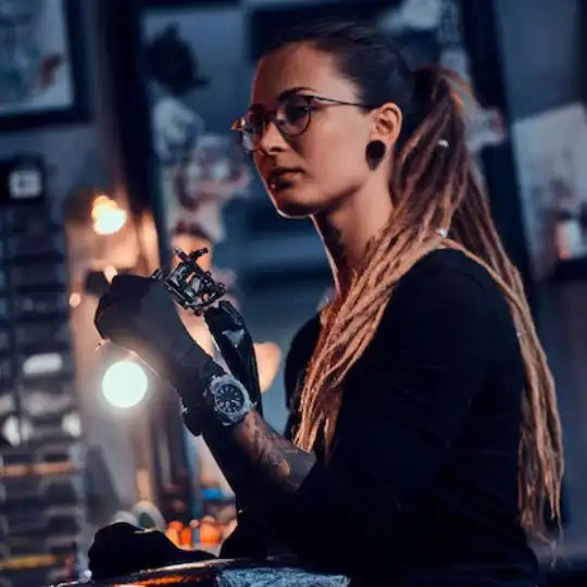 Laura M, <strong>(Tatuadora)</strong><em><strong> </strong></em>[stars]